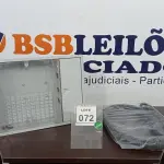 LOTE 072 - 01 CAIXA PLÁSTICA PARA UNIDADE DE MEDIÇÃO DE ÁGUA. (NO ESTADO) ATENÇÃO! FAZER A VISITAÇÃO ANTES DE ARREMATAR, NÃO SABEMOS SE FUNCIONA, LEILÃO NÃO TEM GARANTIA E NEM DEVOLUÇÃO, SUJEITO A POSSÍVEIS AVARIAS VISÍVEIS/OCULTAS E/OU AUSÊNCIA DE COMPONENTES.