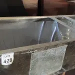 LOTE 428 - 01 COIFA EM INOX. (NO ESTADO) ATENÇÃO! FAZER A VISITAÇÃO ANTES DE ARREMATAR, NÃO SABEMOS SE FUNCIONA, LEILÃO NÃO TEM GARANTIA E NEM DEVOLUÇÃO, SUJEITO A POSSÍVEIS AVARIAS VISÍVEIS/OCULTAS E/OU AUSÊNCIA DE COMPONENTES.