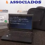 LOTE 032 - 01 NOTEBOOK COM FONTE E BOLSA MARCA POSITIVO. (NO ESTADO) ATENÇÃO! FAZER A VISITAÇÃO ANTES DE ARREMATAR, NÃO SABEMOS SE FUNCIONA, LEILÃO NÃO TEM GARANTIA E NEM DEVOLUÇÃO, SUJEITO A POSSÍVEIS AVARIAS VISÍVEIS/OCULTAS E/OU AUSÊNCIA DE COMPONENTES.