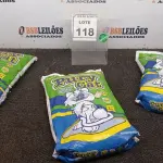 LOTE 118 - 03 PACOTES DE GRANULADOS SANITÁRIO COM 4KG CADA. (NO ESTADO) ATENÇÃO! FAZER A VISITAÇÃO ANTES DE ARREMATAR, NÃO SABEMOS SE FUNCIONA, LEILÃO NÃO TEM GARANTIA E NEM DEVOLUÇÃO, SUJEITO A POSSÍVEIS AVARIAS VISÍVEIS/OCULTAS E/OU AUSÊNCIA DE COMPONENTES.