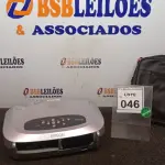 LOTE 046 - 01 PROJETOR MULTIMÍDIA MARCA EPSON COM BOLSA. (NO ESTADO) ATENÇÃO! FAZER A VISITAÇÃO ANTES DE ARREMATAR, NÃO SABEMOS SE FUNCIONA, LEILÃO NÃO TEM GARANTIA E NEM DEVOLUÇÃO, SUJEITO A POSSÍVEIS AVARIAS VISÍVEIS/OCULTAS E/OU AUSÊNCIA DE COMPONENTES.