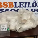 LOTE 113 - 01 LOTE COM CONEXÕES HIDRÁULICAS MEDIDAS DIVERSAS. (NO ESTADO) ATENÇÃO! FAZER A VISITAÇÃO ANTES DE ARREMATAR, NÃO SABEMOS SE FUNCIONA, LEILÃO NÃO TEM GARANTIA E NEM DEVOLUÇÃO, SUJEITO A POSSÍVEIS AVARIAS VISÍVEIS/OCULTAS E/OU AUSÊNCIA DE COMPONENTES.