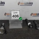 LOTE 406 - 03 LANTERNAS. (NO ESTADO) ATENÇÃO! FAZER A VISITAÇÃO ANTES DE ARREMATAR, NÃO SABEMOS SE FUNCIONA, LEILÃO NÃO TEM GARANTIA E NEM DEVOLUÇÃO, SUJEITO A POSSÍVEIS AVARIAS VISÍVEIS/OCULTAS E/OU AUSÊNCIA DE COMPONENTES.