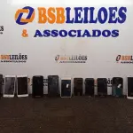 LOTE 014 - 12 CELULARES SMARTPHONE DE MARCAS E MODELOS DIVERSOS PARA RETIRADA DE PEÇAS. (NO ESTADO) ATENÇÃO! FAZER A VISITAÇÃO ANTES DE ARREMATAR, NÃO SABEMOS SE FUNCIONA, LEILÃO NÃO TEM GARANTIA E NEM DEVOLUÇÃO, SUJEITO A POSSÍVEIS AVARIAS VISÍVEIS/OCULTAS E/OU AUSÊNCIA DE COMPONENTES.