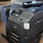 LOTE 364 - 01 COPIADORA TASKALFA 4501I MARCA KYOCERA. (NO ESTADO) ATENÇÃO! FAZER A VISITAÇÃO ANTES DE ARREMATAR, NÃO SABEMOS SE FUNCIONA. LEILÃO NÃO TEM GARANTIA E NEM DEVOLUÇÃO, SUJEITO A POSSÍVEIS AVARIAS VISÍVEIS/OCULTAS E/OU AUSÊNCIA DE COMPONENTES.