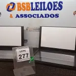 LOTE 277 - 02 SCANNERS MARCA KODAK. (NO ESTADO) ATENÇÃO! FAZER A VISITAÇÃO ANTES DE ARREMATAR, NÃO SABEMOS SE FUNCIONA, LEILÃO NÃO TEM GARANTIA E NEM DEVOLUÇÃO, SUJEITO A POSSÍVEIS AVARIAS VISÍVEIS/OCULTAS E/OU AUSÊNCIA DE COMPONENTES.