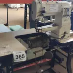 LOTE 365 - 01 MÁQUINA DE COSTURA INDUSTRIAL MARCA SINGER. (NO ESTADO) ATENÇÃO! FAZER A VISITAÇÃO ANTES DE ARREMATAR, NÃO SABEMOS SE FUNCIONA, LEILÃO NÃO TEM GARANTIA E NEM DEVOLUÇÃO, SUJEITO A POSSÍVEIS AVARIAS VISÍVEIS/OCULTAS E/OU AUSÊNCIA DE COMPONENTES.
