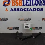 LOTE 402 - 03 LANTERNAS. (NO ESTADO) ATENÇÃO! FAZER A VISITAÇÃO ANTES DE ARREMATAR, NÃO SABEMOS SE FUNCIONA, LEILÃO NÃO TEM GARANTIA E NEM DEVOLUÇÃO, SUJEITO A POSSÍVEIS AVARIAS VISÍVEIS/OCULTAS E/OU AUSÊNCIA DE COMPONENTES.
