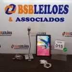 LOTE 015 - 01 TABLET COM CARREGADOR. (NO ESTADO) ATENÇÃO! FAZER A VISITAÇÃO ANTES DE ARREMATAR, NÃO SABEMOS SE FUNCIONA, LEILÃO NÃO TEM GARANTIA E NEM DEVOLUÇÃO, SUJEITO A POSSÍVEIS AVARIAS VISÍVEIS/OCULTAS E/OU AUSÊNCIA DE COMPONENTES.