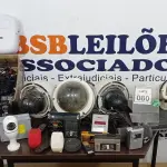 LOTE 080 - 01 SWITCH MARCA CISCO, 04 CÂMERAS PARA RETIRADA DE PEÇAS, 01 CAIXA COM VÁRIAS CAIXINHAS DE SOM, 01 MICROFONE DE MESA, CABOS DE ROTEADORES E PERIFÉRICOS DIVERSOS. (NO ESTADO) ATENÇÃO! FAZER A VISITAÇÃO ANTES DE ARREMATAR, NÃO SABEMOS SE FUNCIONA, LEILÃO NÃO TEM GARANTIA E NEM DEVOLUÇÃO, SUJEITO A POSSÍVEIS AVARIAS VISÍVEIS/OCULTAS E/OU AUSÊNCIA DE COMPONENTES.