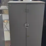 LOTE 386 - 01 ARMÁRIO ALTO EM AÇO COM 02 PORTAS. (NO ESTADO) ATENÇÃO! FAZER A VISITAÇÃO ANTES DE ARREMATAR, NÃO SABEMOS SE FUNCIONA, LEILÃO NÃO TEM GARANTIA E NEM DEVOLUÇÃO, SUJEITO A POSSÍVEIS AVARIAS VISÍVEIS/OCULTAS E/OU AUSÊNCIA DE COMPONENTES.