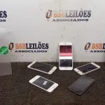 LOTE 019 - 06 IPHONES DE MODELOS DIVERSOS PARA RETIRADA DE PEÇAS. (NO ESTADO) ATENÇÃO! FAZER A VISITAÇÃO ANTES DE ARREMATAR, NÃO SABEMOS SE FUNCIONA, LEILÃO NÃO TEM GARANTIA E NEM DEVOLUÇÃO, SUJEITO A POSSÍVEIS AVARIAS VISÍVEIS/OCULTAS E/OU AUSÊNCIA DE COMPONENTES.