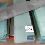 LOTE 361 - 01 LOTE COM GRANDE QUANTIDADE DE VIDROS DE TAMANHOS DIVERSOS. (NO ESTADO) ATENÇÃO! FAZER A VISITAÇÃO ANTES DE ARREMATAR, NÃO SABEMOS SE FUNCIONA, LEILÃO NÃO TEM GARANTIA E NEM DEVOLUÇÃO, SUJEITO A POSSÍVEIS AVARIAS VISÍVEIS/OCULTAS E/OU AUSÊNCIA DE COMPONENTES.