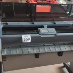 LOTE 359 - 01 PLOTTER HP DESIGNJET T1100PS. (NO ESTADO) ATENÇÃO! FAZER A VISITAÇÃO ANTES DE ARREMATAR, NÃO SABEMOS SE FUNCIONA, LEILÃO NÃO TEM GARANTIA E NEM DEVOLUÇÃO, SUJEITO A POSSÍVEIS AVARIAS VISÍVEIS/OCULTAS E/OU AUSÊNCIA DE COMPONENTES.