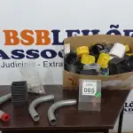 LOTE 085 - 01 LOTE COM CAIXINHAS DE PASSAGEM DE FIO E MATERIAIS ELÉTRICOS DIVERSOS. (NO ESTADO) ATENÇÃO! FAZER A VISITAÇÃO ANTES DE ARREMATAR, NÃO SABEMOS SE FUNCIONA, LEILÃO NÃO TEM GARANTIA E NEM DEVOLUÇÃO, SUJEITO A POSSÍVEIS AVARIAS VISÍVEIS/OCULTAS E/OU AUSÊNCIA DE COMPONENTES.