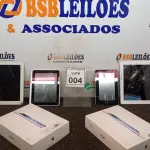 LOTE 004 - 02 IPAD’S E 02 TABLETS DE MARCAS VARIADAS. (NO ESTADO) ATENÇÃO! FAZER A VISITAÇÃO ANTES DE ARREMATAR, NÃO SABEMOS SE FUNCIONA, LEILÃO NÃO TEM GARANTIA E NEM DEVOLUÇÃO, SUJEITO A POSSÍVEIS AVARIAS VISÍVEIS/OCULTAS E/OU AUSÊNCIA DE COMPONENTES.