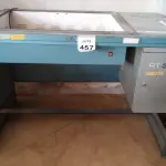 LOTE 457 - 01 MÁQUINA DE REVELAÇÃO DE CHAPAS. (NO ESTADO) ATENÇÃO! FAZER A VISITAÇÃO ANTES DE ARREMATAR, NÃO SABEMOS SE FUNCIONA, LEILÃO NÃO TEM GARANTIA E NEM DEVOLUÇÃO, SUJEITO A POSSÍVEIS AVARIAS VISÍVEIS/OCULTAS E/OU AUSÊNCIA DE COMPONENTES.
