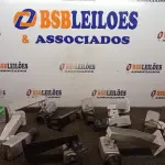 LOTE 243 - 01 LOTE COM VÁRIAS CÂMERAS DE MONITORAMENTO. (NO ESTADO) ATENÇÃO! FAZER A VISITAÇÃO ANTES DE ARREMATAR, NÃO SABEMOS SE FUNCIONA, LEILÃO NÃO TEM GARANTIA E NEM DEVOLUÇÃO, SUJEITO A POSSÍVEIS AVARIAS VISÍVEIS/OCULTAS E/OU AUSÊNCIA DE COMPONENTES.