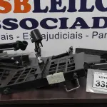 LOTE 330 - 05 SUPORTES DE MONITORES. (NO ESTADO) ATENÇÃO! FAZER A VISITAÇÃO ANTES DE ARREMATAR, NÃO SABEMOS SE FUNCIONA, LEILÃO NÃO TEM GARANTIA E NEM DEVOLUÇÃO, SUJEITO A POSSÍVEIS AVARIAS VISÍVEIS/OCULTAS E/OU AUSÊNCIA DE COMPONENTES.