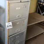LOTE 373 - 01 ARQUIVO DE AÇO COM 04 GAVETAS. (NO ESTADO) ATENÇÃO! FAZER A VISITAÇÃO ANTES DE ARREMATAR, NÃO SABEMOS SE FUNCIONA, LEILÃO NÃO TEM GARANTIA E NEM DEVOLUÇÃO, SUJEITO A POSSÍVEIS AVARIAS VISÍVEIS/OCULTAS E/OU AUSÊNCIA DE COMPONENTES.