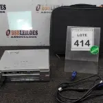 LOTE 414 - 01 PROJETOR LG COM CASE E CABOS. (NO ESTADO) ATENÇÃO! FAZER A VISITAÇÃO ANTES DE ARREMATAR, NÃO SABEMOS SE FUNCIONA, LEILÃO NÃO TEM GARANTIA E NEM DEVOLUÇÃO, SUJEITO A POSSÍVEIS AVARIAS VISÍVEIS/OCULTAS E/OU AUSÊNCIA DE COMPONENTES.