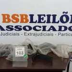 LOTE 103 - 24 PEÇAS DE MÃO FRANCESA DE PLÁSTICO. (NO ESTADO) ATENÇÃO! FAZER A VISITAÇÃO ANTES DE ARREMATAR, NÃO SABEMOS SE FUNCIONA, LEILÃO NÃO TEM GARANTIA E NEM DEVOLUÇÃO, SUJEITO A POSSÍVEIS AVARIAS VISÍVEIS/OCULTAS E/OU AUSÊNCIA DE COMPONENTES.