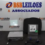 LOTE 414 - 01 PROJETOR LG COM CASE E CABOS. (NO ESTADO) ATENÇÃO! FAZER A VISITAÇÃO ANTES DE ARREMATAR, NÃO SABEMOS SE FUNCIONA, LEILÃO NÃO TEM GARANTIA E NEM DEVOLUÇÃO, SUJEITO A POSSÍVEIS AVARIAS VISÍVEIS/OCULTAS E/OU AUSÊNCIA DE COMPONENTES.