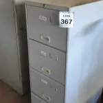 LOTE 367 - 01 ARQUIVO DE AÇO COM 04 GAVETAS. (NO ESTADO) ATENÇÃO! FAZER A VISITAÇÃO ANTES DE ARREMATAR, NÃO SABEMOS SE FUNCIONA, LEILÃO NÃO TEM GARANTIA E NEM DEVOLUÇÃO, SUJEITO A POSSÍVEIS AVARIAS VISÍVEIS/OCULTAS E/OU AUSÊNCIA DE COMPONENTES.