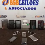 LOTE 005 - 04 TABLETS E 05 CELULARES DE MARCAS E MODELOS DIVERSOS PARA RETIRADA DE PEÇAS. (NO ESTADO) ATENÇÃO! FAZER A VISITAÇÃO ANTES DE ARREMATAR, NÃO SABEMOS SE FUNCIONA, LEILÃO NÃO TEM GARANTIA E NEM DEVOLUÇÃO, SUJEITO A POSSÍVEIS AVARIAS VISÍVEIS/OCULTAS E/OU AUSÊNCIA DE COMPONENTES.