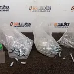 LOTE 042 - 01 LOTE COM GRANDE QUANTIDADE DE PARAFUSOS OLHAL E BUCHAS DE METAL. (NO ESTADO) ATENÇÃO! FAZER A VISITAÇÃO ANTES DE ARREMATAR, NÃO SABEMOS SE FUNCIONA, LEILÃO NÃO TEM GARANTIA E NEM DEVOLUÇÃO, SUJEITO A POSSÍVEIS AVARIAS VISÍVEIS/OCULTAS E/OU AUSÊNCIA DE COMPONENTES.