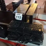 LOTE 112 - 05 MONITORES LCD, 10 TECLADOS DE PC E 02 GABINETES. (NO ESTADO) ATENÇÃO! FAZER A VISITAÇÃO ANTES DE ARREMATAR, NÃO SABEMOS SE FUNCIONA. LEILÃO NÃO TEM GARANTIA E NEM DEVOLUÇÃO, SUJEITO A POSSÍVEIS AVARIAS VISÍVEIS/OCULTAS E/OU AUSÊNCIA DE COMPONENTES.