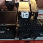 LOTE 112 - 05 MONITORES LCD, 10 TECLADOS DE PC E 02 GABINETES. (NO ESTADO) ATENÇÃO! FAZER A VISITAÇÃO ANTES DE ARREMATAR, NÃO SABEMOS SE FUNCIONA. LEILÃO NÃO TEM GARANTIA E NEM DEVOLUÇÃO, SUJEITO A POSSÍVEIS AVARIAS VISÍVEIS/OCULTAS E/OU AUSÊNCIA DE COMPONENTES.