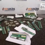 LOTE 011 - 01 LOTE GRANDE QUANTIDADE DE MEMORIAS PARA PC E NOTEBOOKS. (NO ESTADO) ATENÇÃO! FAZER A VISITAÇÃO ANTES DE ARREMATAR, NÃO SABEMOS SE FUNCIONA, LEILÃO NÃO TEM GARANTIA E NEM DEVOLUÇÃO, SUJEITO A POSSÍVEIS AVARIAS VISÍVEIS/OCULTAS E/OU AUSÊNCIA DE COMPONENTES.
