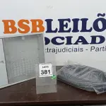 LOTE 381 - 01 CAIXA PLÁSTICA PARA UNIDADE DE MEDIÇÃO DE ÁGUA. (NO ESTADO) ATENÇÃO! FAZER A VISITAÇÃO ANTES DE ARREMATAR, NÃO SABEMOS SE FUNCIONA, LEILÃO NÃO TEM GARANTIA E NEM DEVOLUÇÃO, SUJEITO A POSSÍVEIS AVARIAS VISÍVEIS/OCULTAS E/OU AUSÊNCIA DE COMPONENTES.