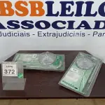 LOTE 372 - 02 CHUVEIROS LUA MARCA PEVILON. (NO ESTADO) ATENÇÃO! FAZER A VISITAÇÃO ANTES DE ARREMATAR, NÃO SABEMOS SE FUNCIONA, LEILÃO NÃO TEM GARANTIA E NEM DEVOLUÇÃO, SUJEITO A POSSÍVEIS AVARIAS VISÍVEIS/OCULTAS E/OU AUSÊNCIA DE COMPONENTES.