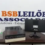 LOTE 405 - 01 NOBREAK E 01 MONITOR. (NO ESTADO) ATENÇÃO! FAZER A VISITAÇÃO ANTES DE ARREMATAR, NÃO SABEMOS SE FUNCIONA. LEILÃO NÃO TEM GARANTIA E NEM DEVOLUÇÃO, SUJEITO A POSSÍVEIS AVARIAS VISÍVEIS/OCULTAS E/OU AUSÊNCIA DE COMPONENTES.