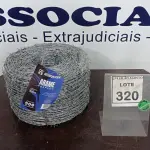LOTE 320 - 01 ROLO DE ARAME FARPADO 500M. (NO ESTADO) ATENÇÃO! FAZER A VISITAÇÃO ANTES DE ARREMATAR, NÃO SABEMOS SE FUNCIONA. LEILÃO NÃO TEM GARANTIA E NEM DEVOLUÇÃO, SUJEITO A POSSÍVEIS AVARIAS VISÍVEIS/OCULTAS E/OU AUSÊNCIA DE COMPONENTES.