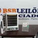 LOTE 147 - 01 ESTUFA PARA ESTERILIZAÇÃO E SECAGEM. (NO ESTADO) ATENÇÃO! FAZER A VISITAÇÃO ANTES DE ARREMATAR, NÃO SABEMOS SE FUNCIONA, LEILÃO NÃO TEM GARANTIA E NEM DEVOLUÇÃO, SUJEITO A POSSÍVEIS AVARIAS VISÍVEIS/OCULTAS E/OU AUSÊNCIA DE COMPONENTES.