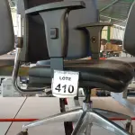 LOTE 410 - 01 CADEIRA DE ESCRITÓRIO COM RODINHAS. (NO ESTADO) ATENÇÃO! FAZER A VISITAÇÃO ANTES DE ARREMATAR, NÃO SABEMOS SE FUNCIONA. LEILÃO NÃO TEM GARANTIA E NEM DEVOLUÇÃO, SUJEITO A POSSÍVEIS AVARIAS VISÍVEIS/OCULTAS E/OU AUSÊNCIA DE COMPONENTES.