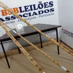 LOTE 170 - 20 VARAS DE BAMBU. (NO ESTADO) ATENÇÃO! FAZER A VISITAÇÃO ANTES DE ARREMATAR, NÃO SABEMOS SE FUNCIONA. LEILÃO NÃO TEM GARANTIA E NEM DEVOLUÇÃO, SUJEITO A POSSÍVEIS AVARIAS VISÍVEIS/OCULTAS E/OU AUSÊNCIA DE COMPONENTES.