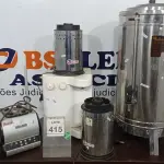 LOTE 415 - 03 BASES DE LIQUIDIFICADOR INDUSTRIAL, 01 BEBEDOURO DE PAREDE E 01 CAFETEIRA INDUSTRIAL. (NO ESTADO) ATENÇÃO! FAZER A VISITAÇÃO ANTES DE ARREMATAR, NÃO SABEMOS SE FUNCIONA. LEILÃO NÃO TEM GARANTIA E NEM DEVOLUÇÃO, SUJEITO A POSSÍVEIS AVARIAS VISÍVEIS/OCULTAS E/OU AUSÊNCIA DE COMPONENTES.