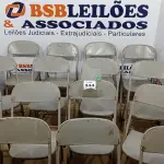 LOTE 344 - 08 CADEIRAS DOBRÁVEIS DE FERRO. (NO ESTADO) ATENÇÃO! FAZER A VISITAÇÃO ANTES DE ARREMATAR, NÃO SABEMOS SE FUNCIONA. LEILÃO NÃO TEM GARANTIA E NEM DEVOLUÇÃO, SUJEITO A POSSÍVEIS AVARIAS VISÍVEIS/OCULTAS E/OU AUSÊNCIA DE COMPONENTES.