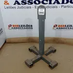 LOTE 355 - 01 SUPORTE METÁLICO COM BASE EM X. (NO ESTADO) ATENÇÃO! FAZER A VISITAÇÃO ANTES DE ARREMATAR, NÃO SABEMOS SE FUNCIONA. LEILÃO NÃO TEM GARANTIA E NEM DEVOLUÇÃO, SUJEITO A POSSÍVEIS AVARIAS VISÍVEIS/OCULTAS E/OU AUSÊNCIA DE COMPONENTES.