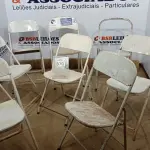 LOTE 370 - 08 CADEIRAS DE FERRO DOBRÁVEL. (NO ESTADO) ATENÇÃO! FAZER A VISITAÇÃO ANTES DE ARREMATAR, NÃO SABEMOS SE FUNCIONA. LEILÃO NÃO TEM GARANTIA E NEM DEVOLUÇÃO, SUJEITO A POSSÍVEIS AVARIAS VISÍVEIS/OCULTAS E/OU AUSÊNCIA DE COMPONENTES.