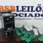 LOTE 423 - 06 PARES DE SANDÁLIAS HAVAIANAS. (NO ESTADO) ATENÇÃO! FAZER A VISITAÇÃO ANTES DE ARREMATAR, NÃO SABEMOS SE FUNCIONA. LEILÃO NÃO TEM GARANTIA E NEM DEVOLUÇÃO, SUJEITO A POSSÍVEIS AVARIAS VISÍVEIS/OCULTAS E/OU AUSÊNCIA DE COMPONENTES.