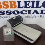 LOTE 295 - 01 SCANNER MODELO FI-7280 MARCA FUJITSU. (NO ESTADO) ATENÇÃO! FAZER A VISITAÇÃO ANTES DE ARREMATAR, NÃO SABEMOS SE FUNCIONA. LEILÃO NÃO TEM GARANTIA E NEM DEVOLUÇÃO, SUJEITO A POSSÍVEIS AVARIAS VISÍVEIS/OCULTAS E/OU AUSÊNCIA DE COMPONENTES.