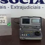 LOTE 432 - 01 REPRODUTOR DE DISCO PROFISSIONAL SONY PDW-V1 XDCAM. (NO ESTADO) ATENÇÃO! FAZER A VISITAÇÃO ANTES DE ARREMATAR, NÃO SABEMOS SE FUNCIONA. LEILÃO NÃO TEM GARANTIA E NEM DEVOLUÇÃO, SUJEITO A POSSÍVEIS AVARIAS VISÍVEIS/OCULTAS E/OU AUSÊNCIA DE COMPONENTES.