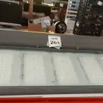 LOTE 261 - 01 REFLETOR LED PARA QUADRA. (NO ESTADO) ATENÇÃO! FAZER A VISITAÇÃO ANTES DE ARREMATAR, NÃO SABEMOS SE FUNCIONA. LEILÃO NÃO TEM GARANTIA E NEM DEVOLUÇÃO, SUJEITO A POSSÍVEIS AVARIAS VISÍVEIS/OCULTAS E/OU AUSÊNCIA DE COMPONENTES.
