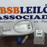 LOTE 388 - 01 LUMINÁRIA DE POSTE. (NO ESTADO) ATENÇÃO! FAZER A VISITAÇÃO ANTES DE ARREMATAR, NÃO SABEMOS SE FUNCIONA. LEILÃO NÃO TEM GARANTIA E NEM DEVOLUÇÃO, SUJEITO A POSSÍVEIS AVARIAS VISÍVEIS/OCULTAS E/OU AUSÊNCIA DE COMPONENTES.