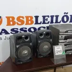 LOTE 243 - 01 APARELHO DE SOM COM 02 CAIXAS MARCA GRADIENTE. (NO ESTADO) ATENÇÃO! FAZER A VISITAÇÃO ANTES DE ARREMATAR, NÃO SABEMOS SE FUNCIONA. LEILÃO NÃO TEM GARANTIA E NEM DEVOLUÇÃO, SUJEITO A POSSÍVEIS AVARIAS VISÍVEIS/OCULTAS E/OU AUSÊNCIA DE COMPONENTES.